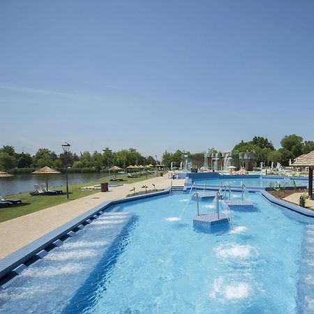Lux Apartman Villa Hajdúszoboszló Esterno foto