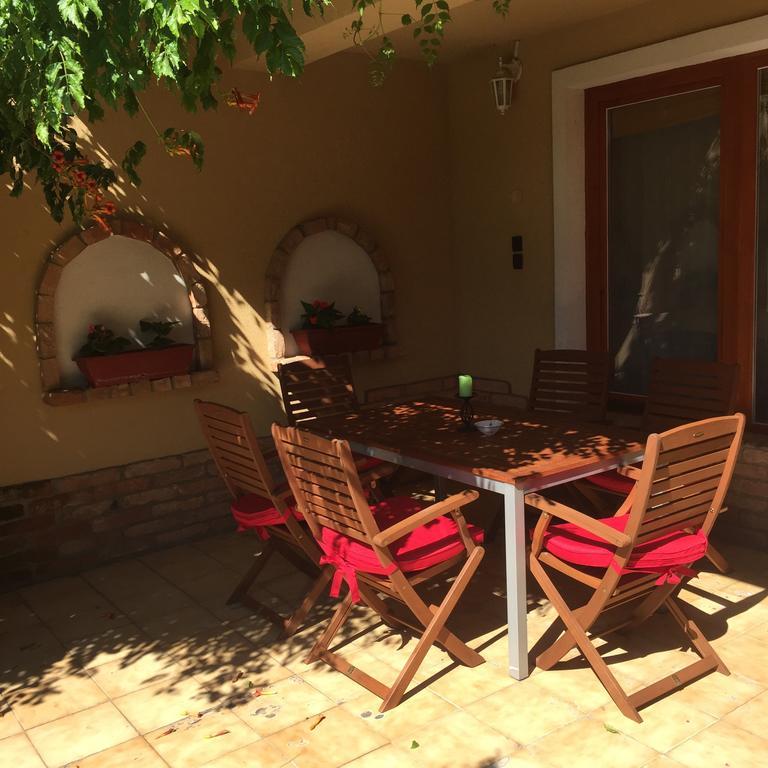 Lux Apartman Villa Hajdúszoboszló Camera foto